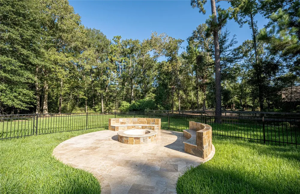 30003 Commons Park Drive Huffman, TX 77336