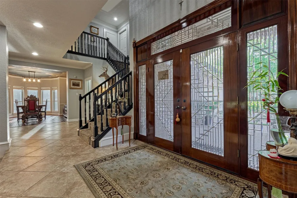 609 Edgewood Drive Montgomery, TX 77356