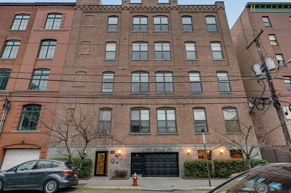 1015 CLINTON ST Hoboken, NJ 07030