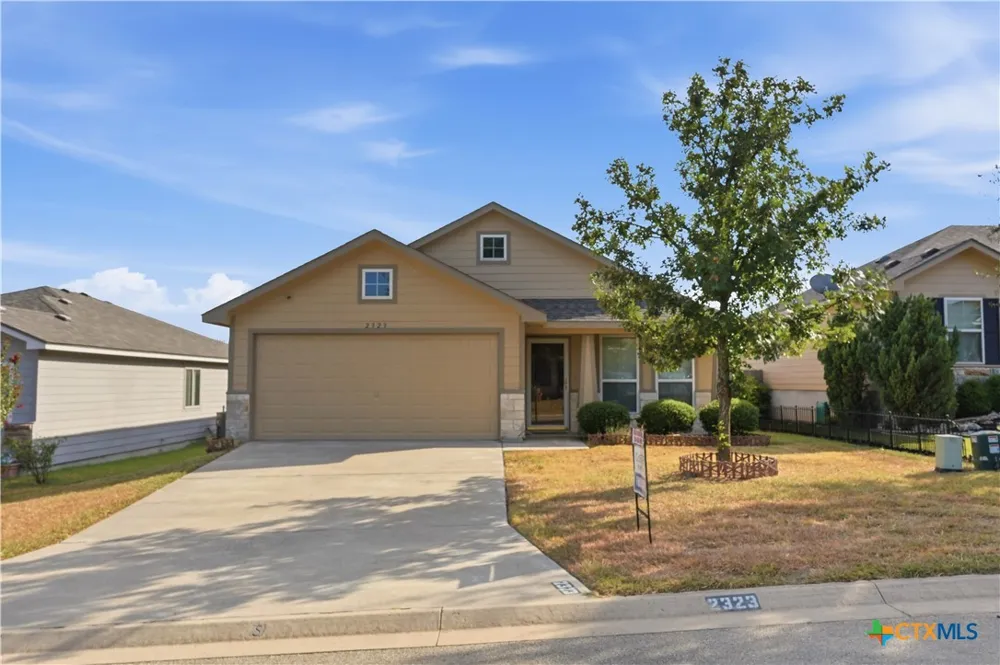 2323 Stoneham Temple, TX 76504