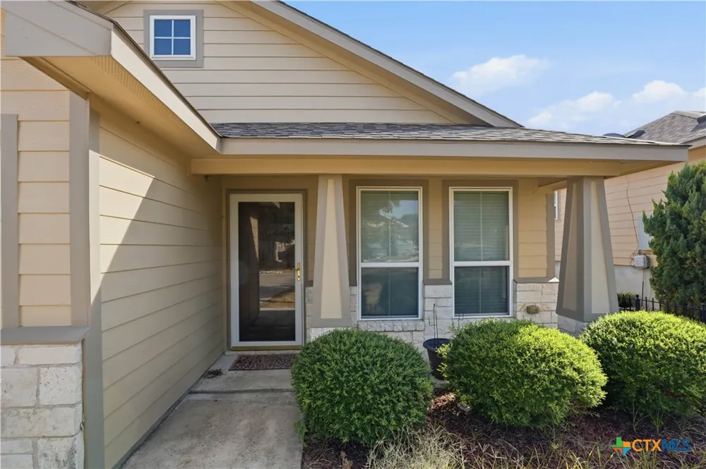 2323 Stoneham Temple, TX 76504