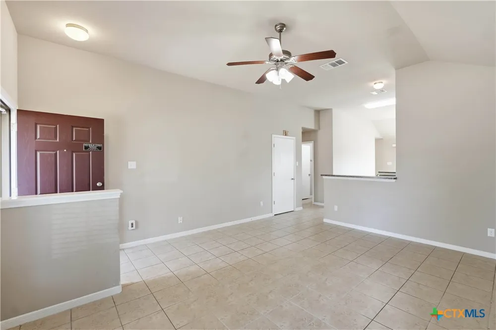 2323 Stoneham Temple, TX 76504