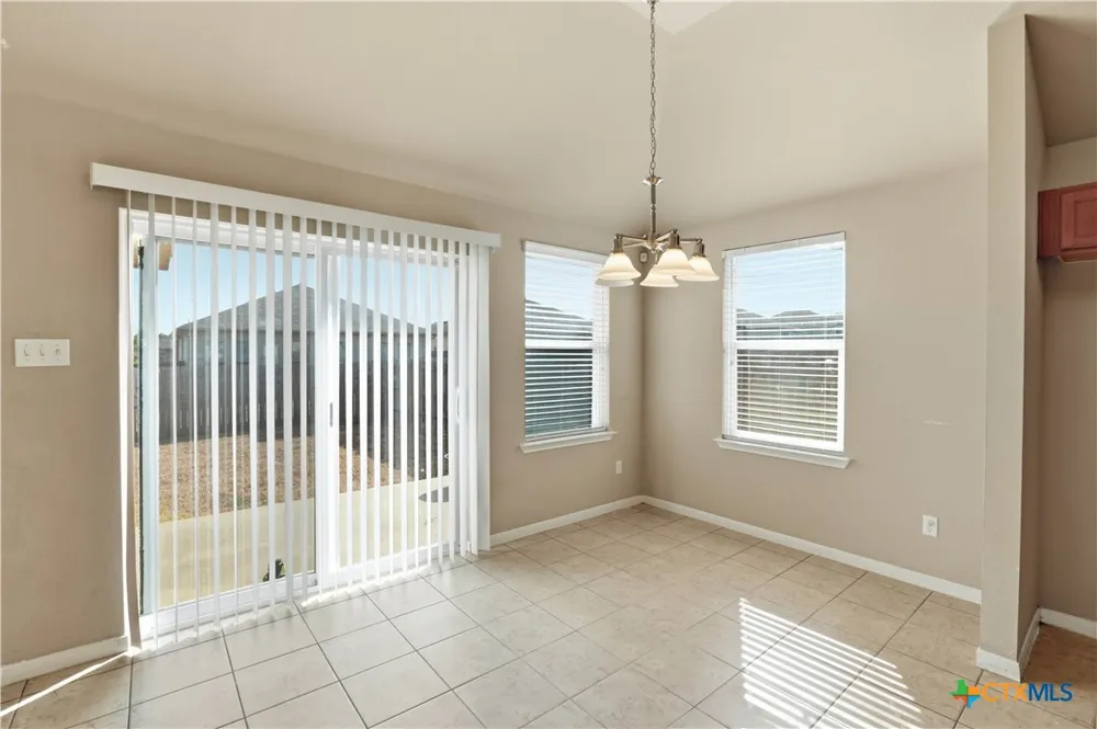 2323 Stoneham Temple, TX 76504