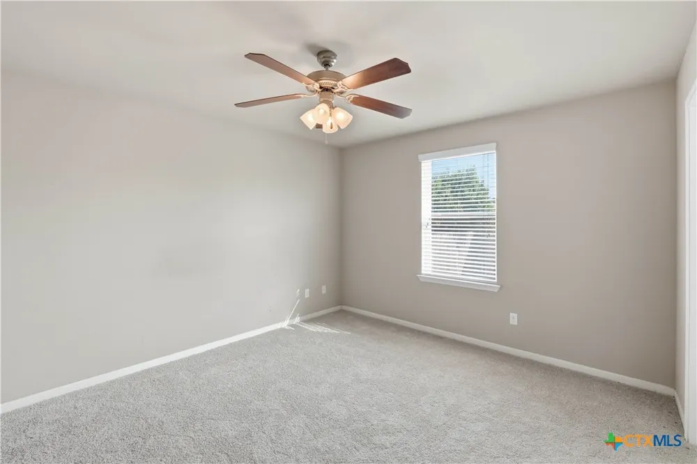 2323 Stoneham Temple, TX 76504