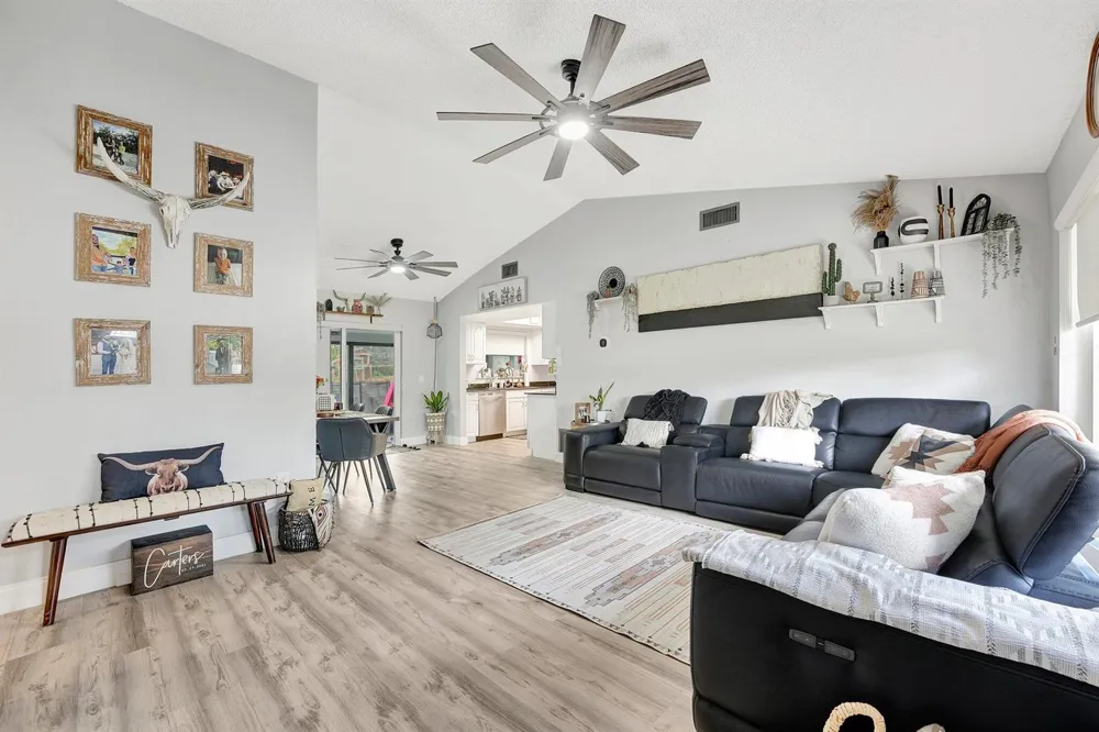 4770 NW 113th Avenue Sunrise, FL 33323