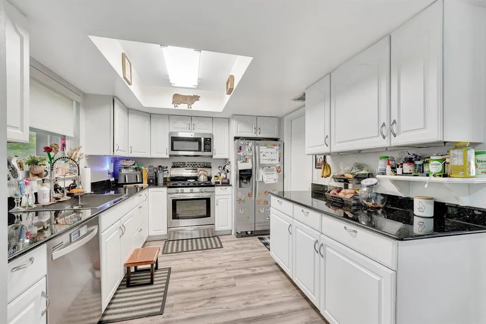 4770 NW 113th Avenue Sunrise, FL 33323