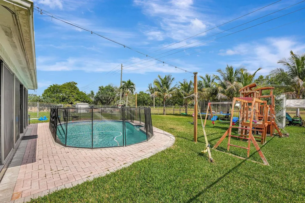 4770 NW 113th Avenue Sunrise, FL 33323