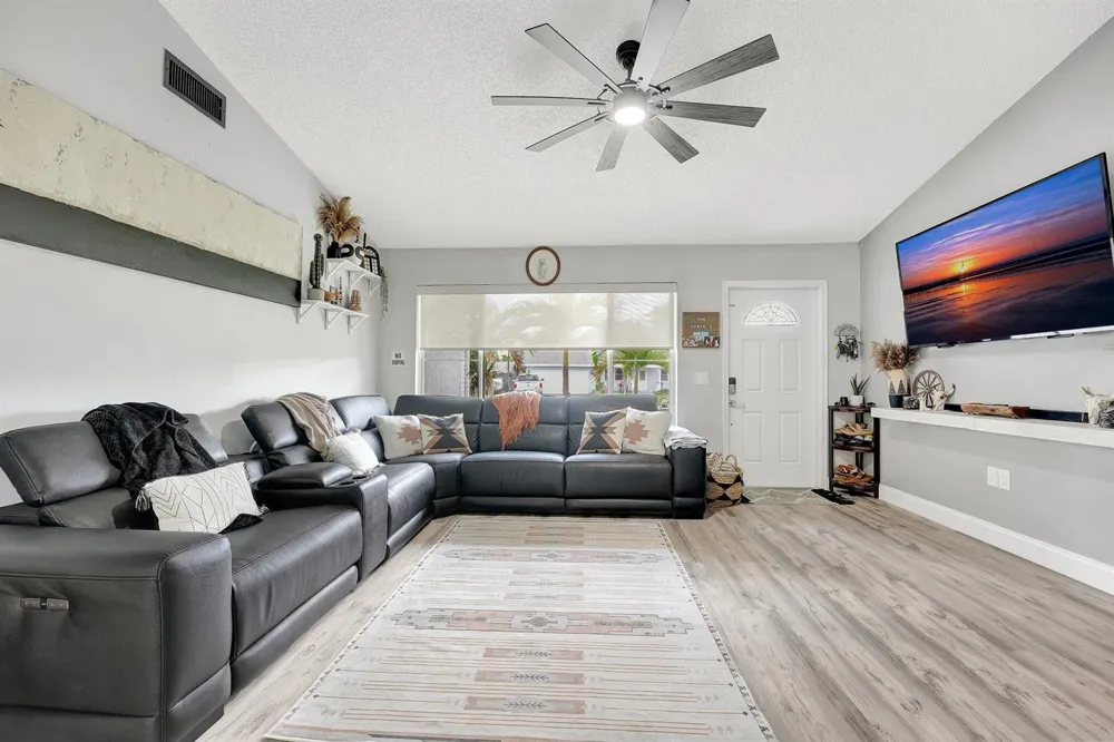4770 NW 113th Avenue Sunrise, FL 33323