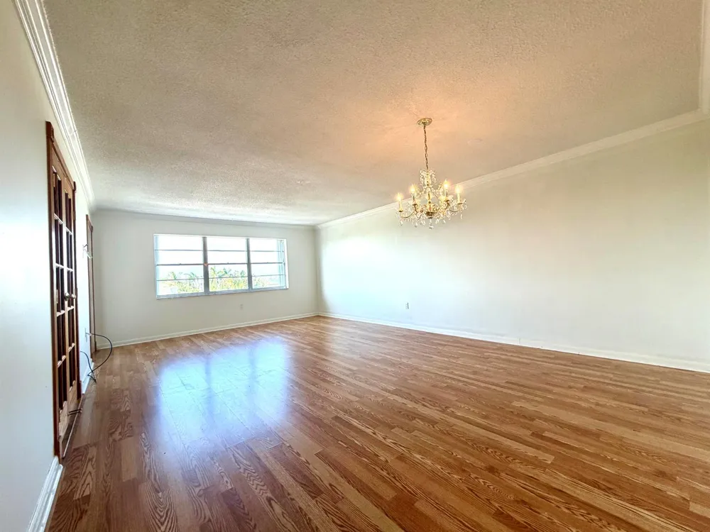1502 S Lakeside Drive ##401 