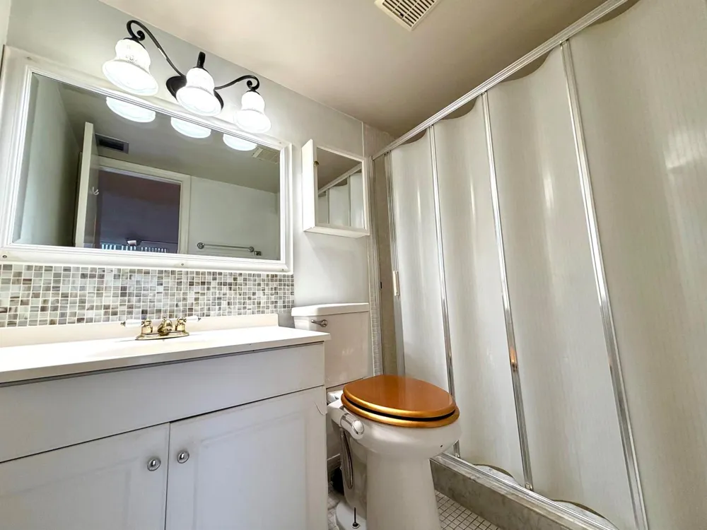 1502 S Lakeside Drive ##401 