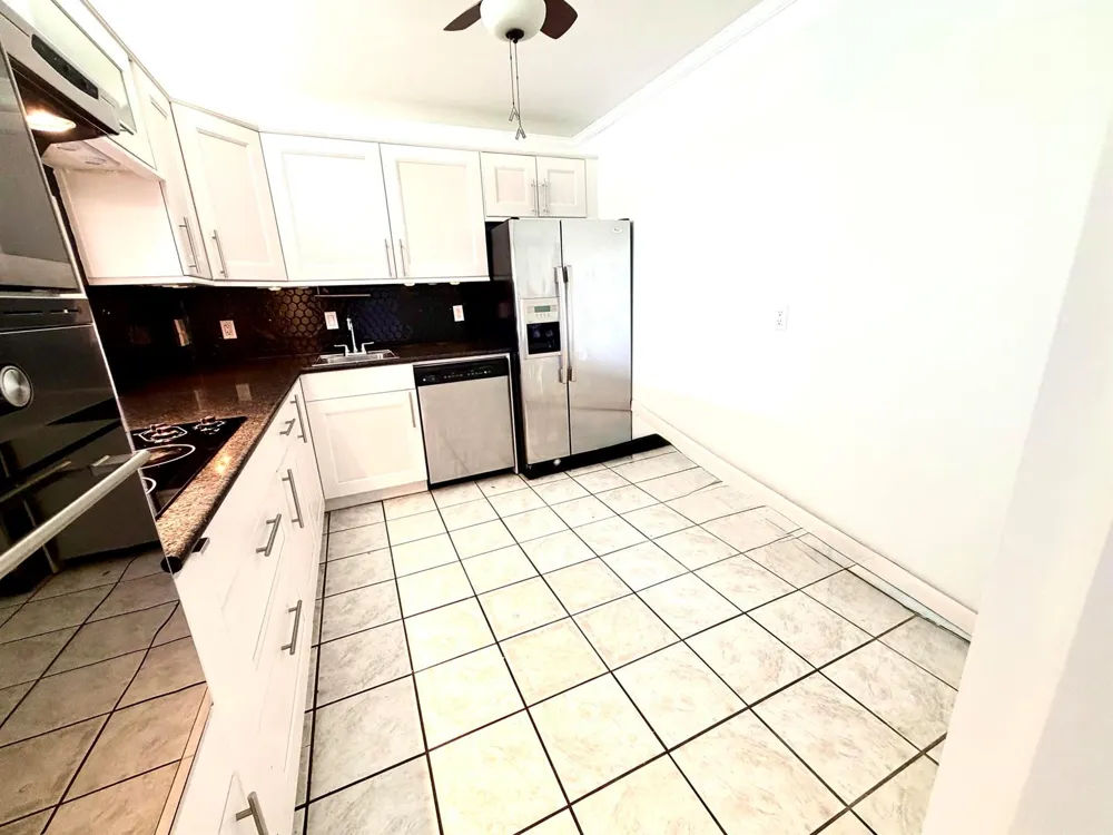 1502 S Lakeside Drive ##401 