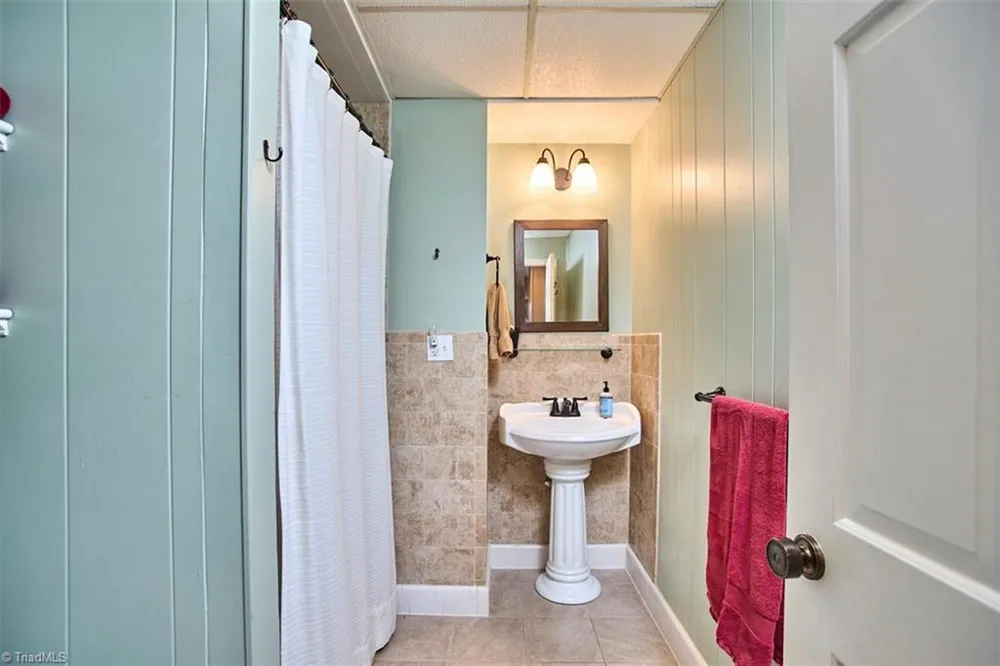 225 River Road Advance, NC 27006