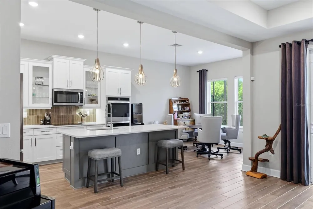 7271 GREAT EGRET BOULEVARD Sarasota, FL 34241