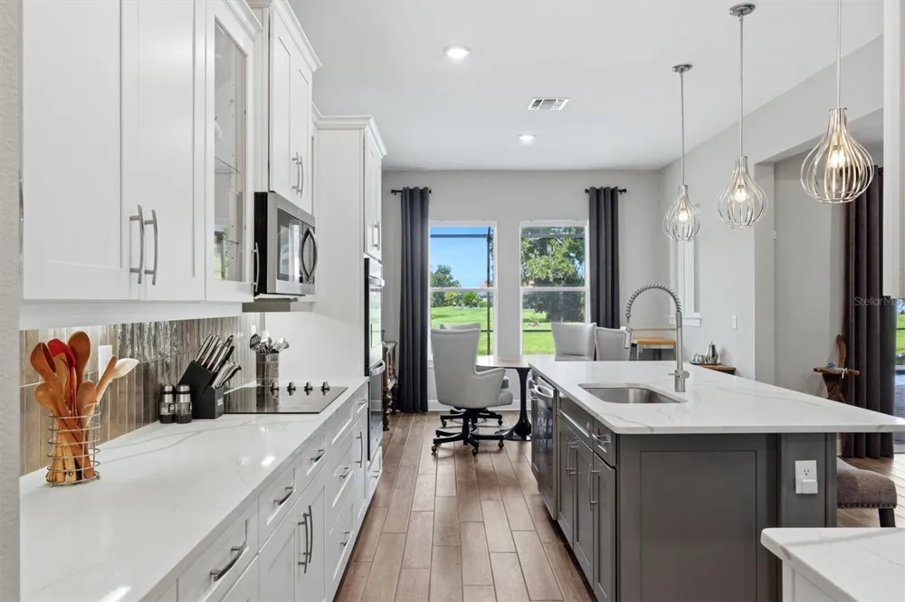 7271 GREAT EGRET BOULEVARD Sarasota, FL 34241