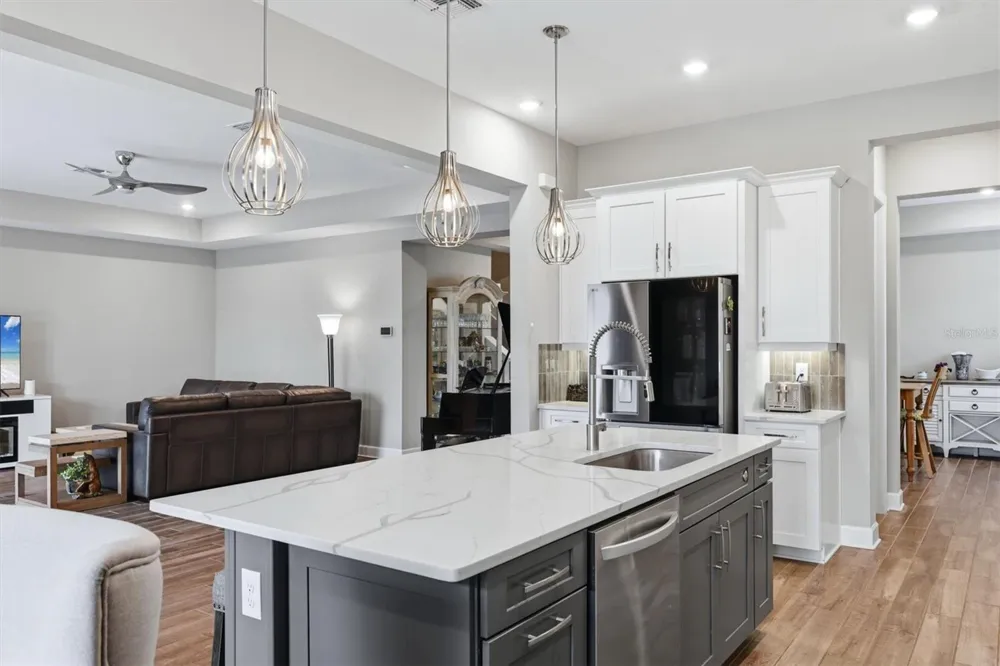 7271 GREAT EGRET BOULEVARD Sarasota, FL 34241