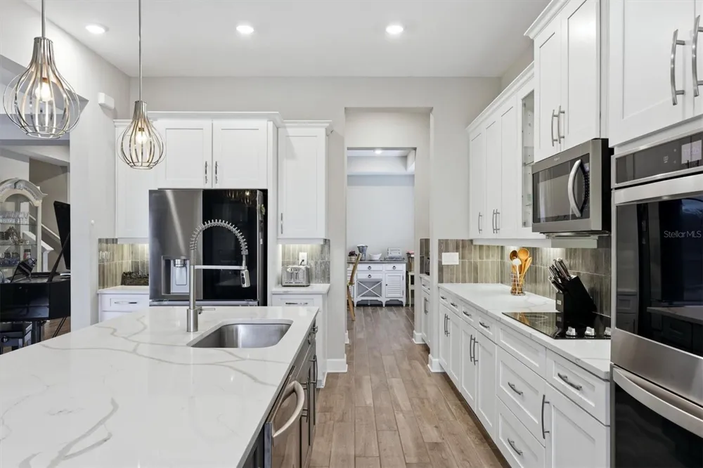 7271 GREAT EGRET BOULEVARD Sarasota, FL 34241