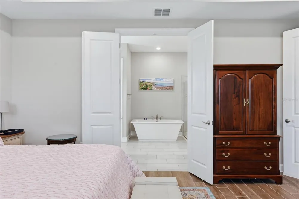 7271 GREAT EGRET BOULEVARD Sarasota, FL 34241
