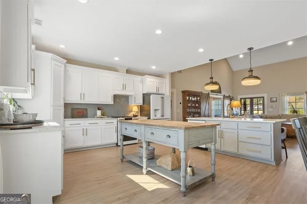 14402 Fincher RD Canton, GA 30114
