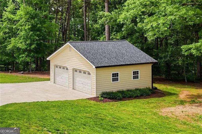 2235 Lower Burris RD Canton, GA 30114