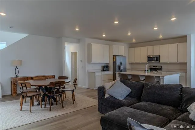 8858 Waterleaf Lane Littleton, CO 80125