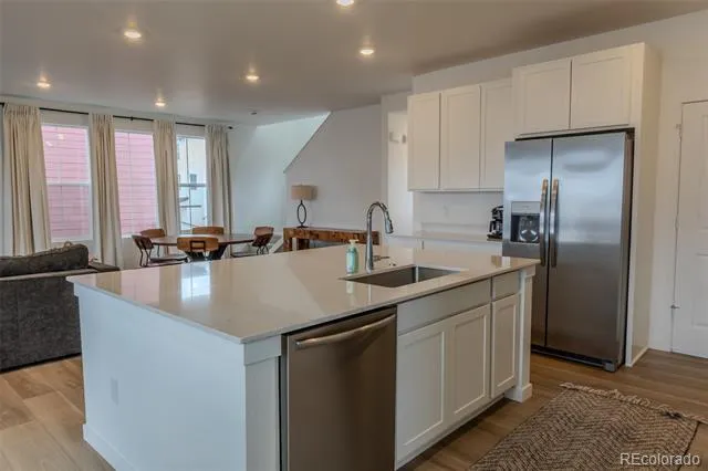 8858 Waterleaf Lane Littleton, CO 80125