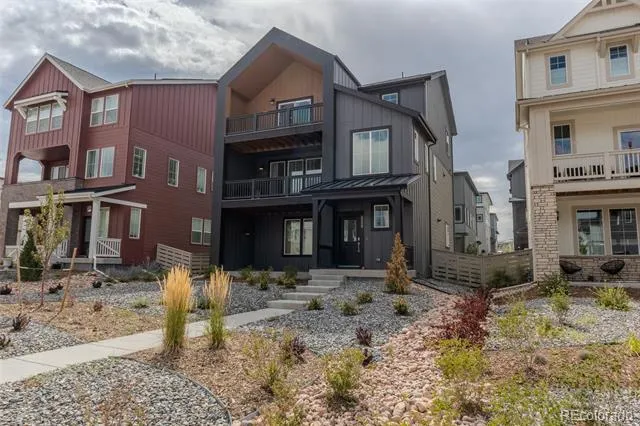 8858 Waterleaf Lane Littleton, CO 80125