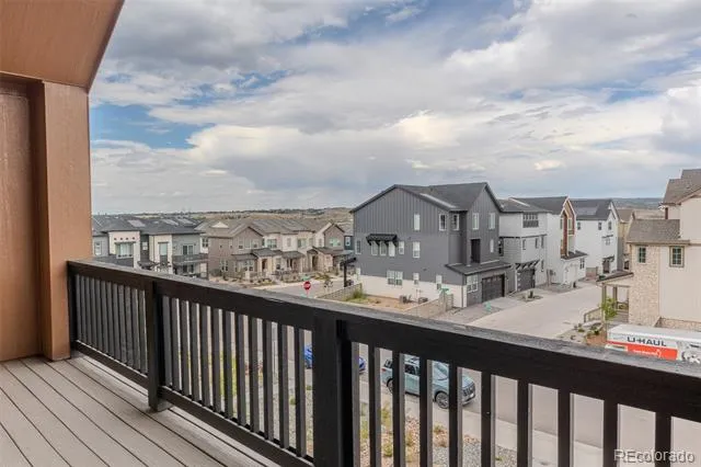 8858 Waterleaf Lane Littleton, CO 80125