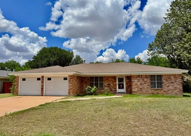 2942 Arrowhead Drive Abilene, TX 79606