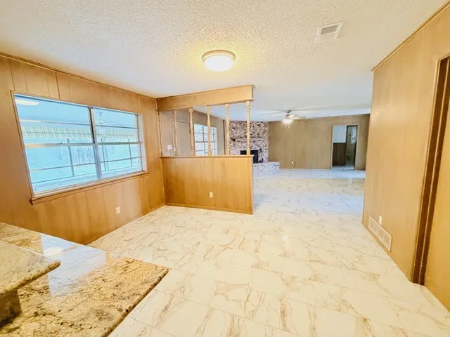 2942 Arrowhead Drive Abilene, TX 79606