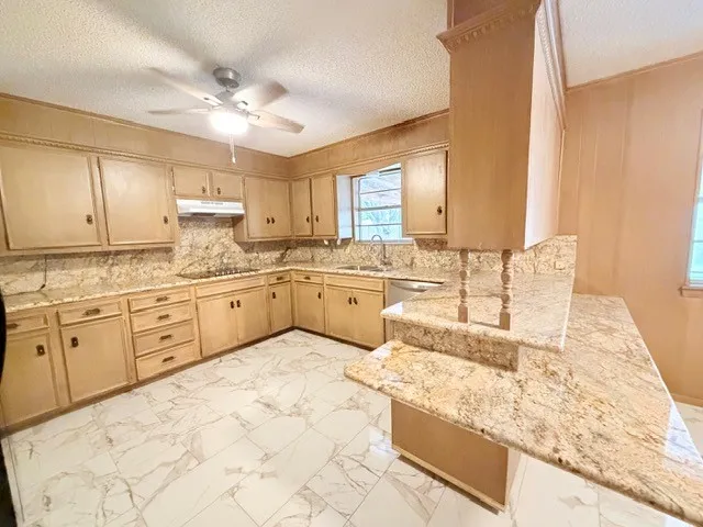 2942 Arrowhead Drive Abilene, TX 79606
