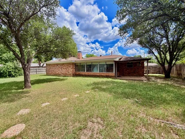 2942 Arrowhead Drive Abilene, TX 79606