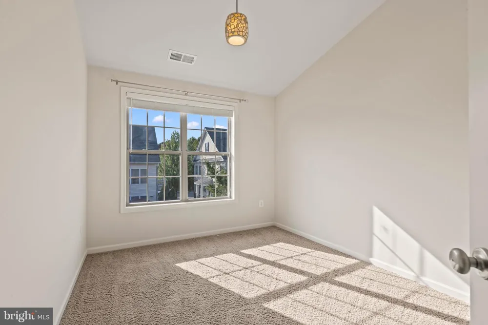 22615 NORWALK SQUARE Ashburn, VA 20148