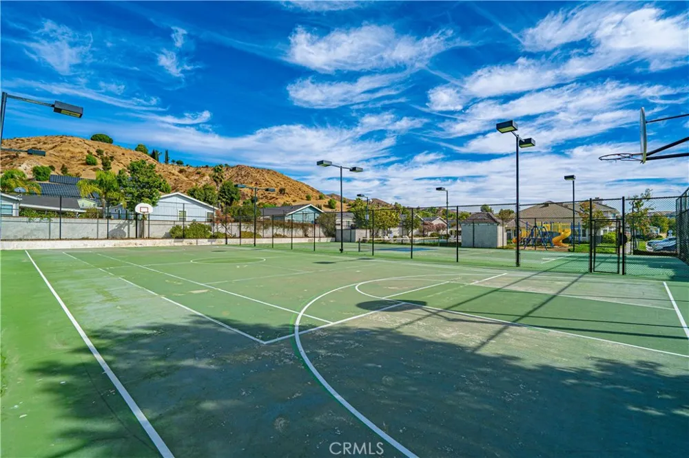 20160 Summit View Drive Canyon Country, CA 91351