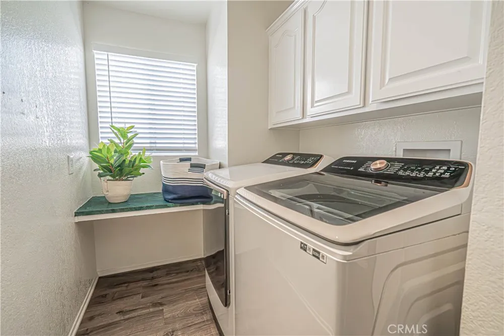 20160 Summit View Drive Canyon Country, CA 91351