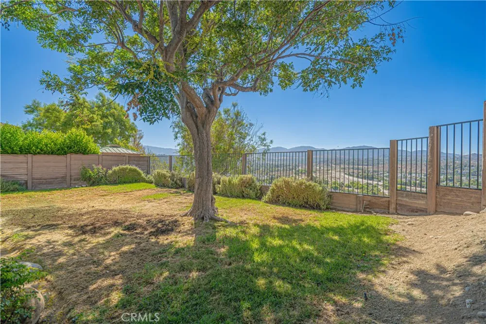 20160 Summit View Drive Canyon Country, CA 91351
