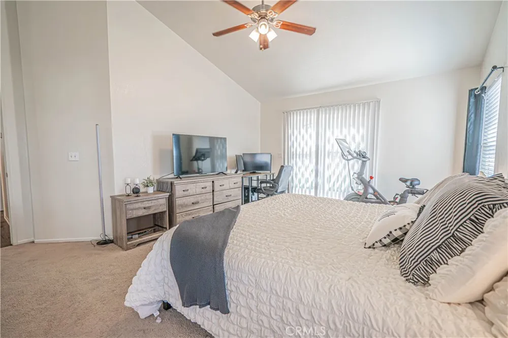 20160 Summit View Drive Canyon Country, CA 91351