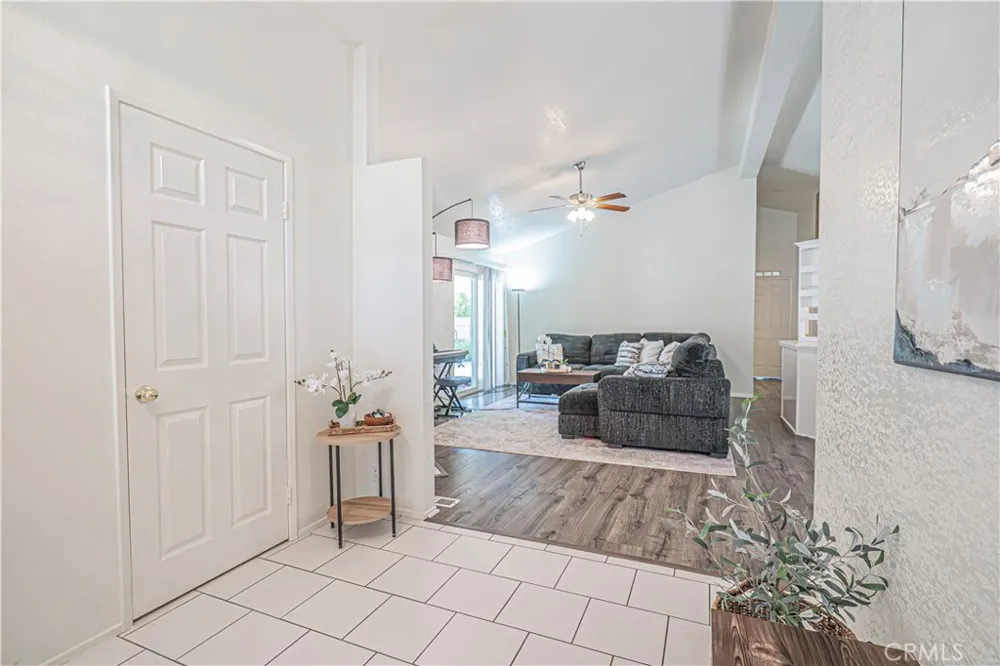 20160 Summit View Drive Canyon Country, CA 91351