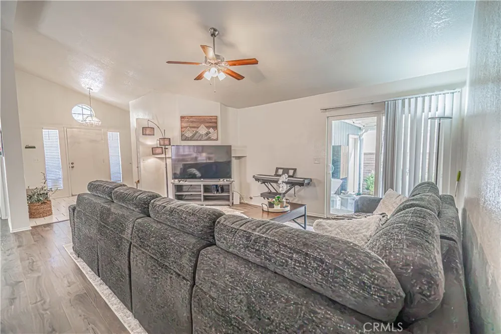 20160 Summit View Drive Canyon Country, CA 91351