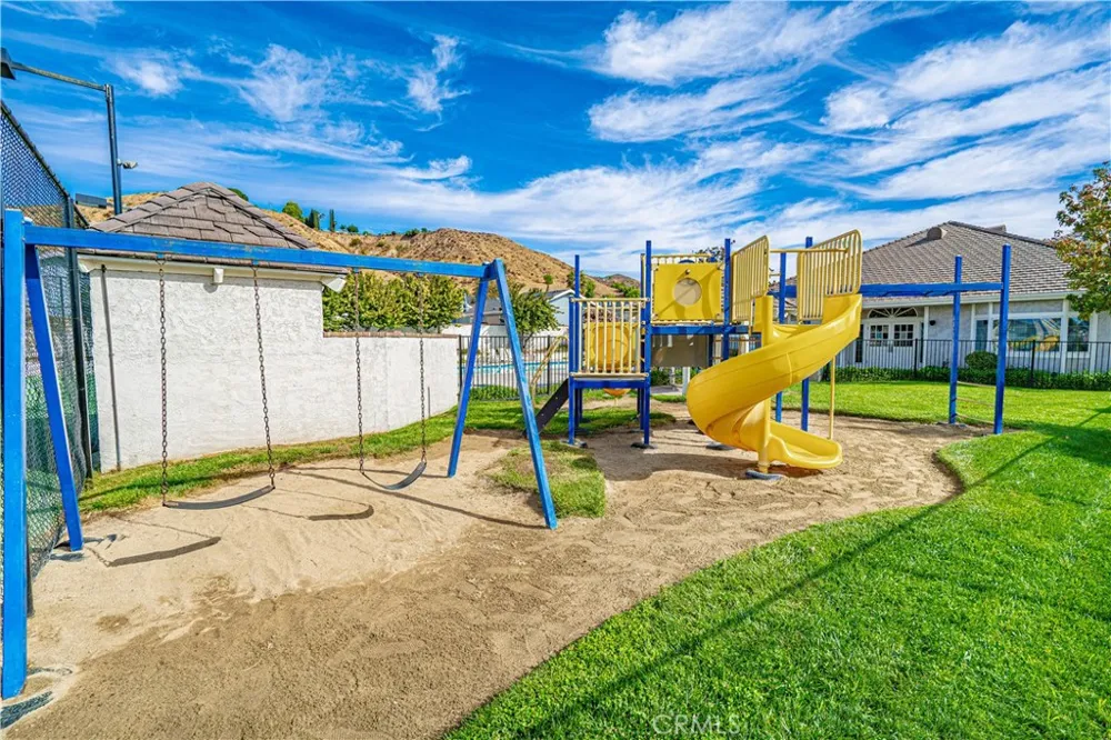 20160 Summit View Drive Canyon Country, CA 91351