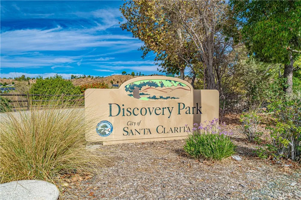 20160 Summit View Drive Canyon Country, CA 91351