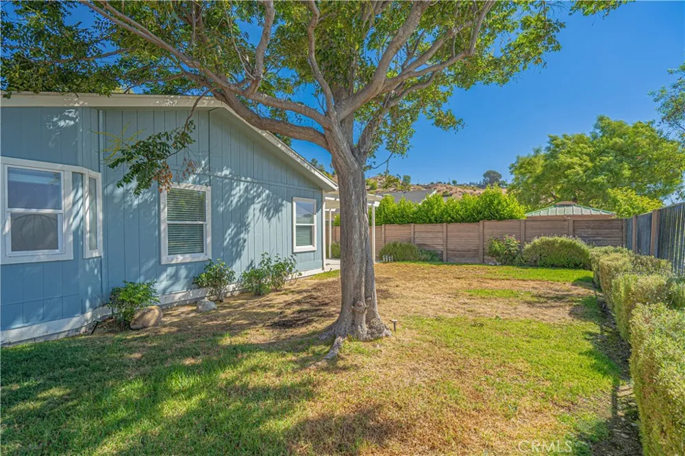 20160 Summit View Drive Canyon Country, CA 91351
