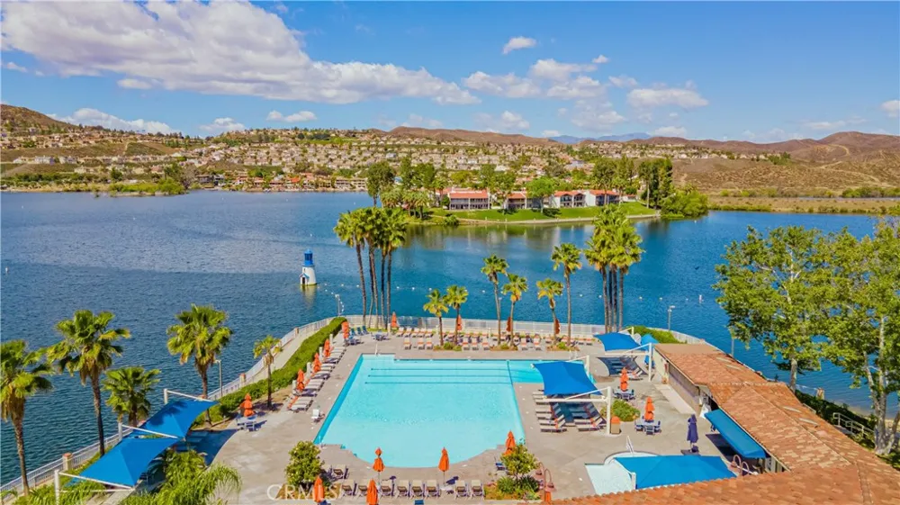 24020 Continental Drive Canyon Lake, CA 92587