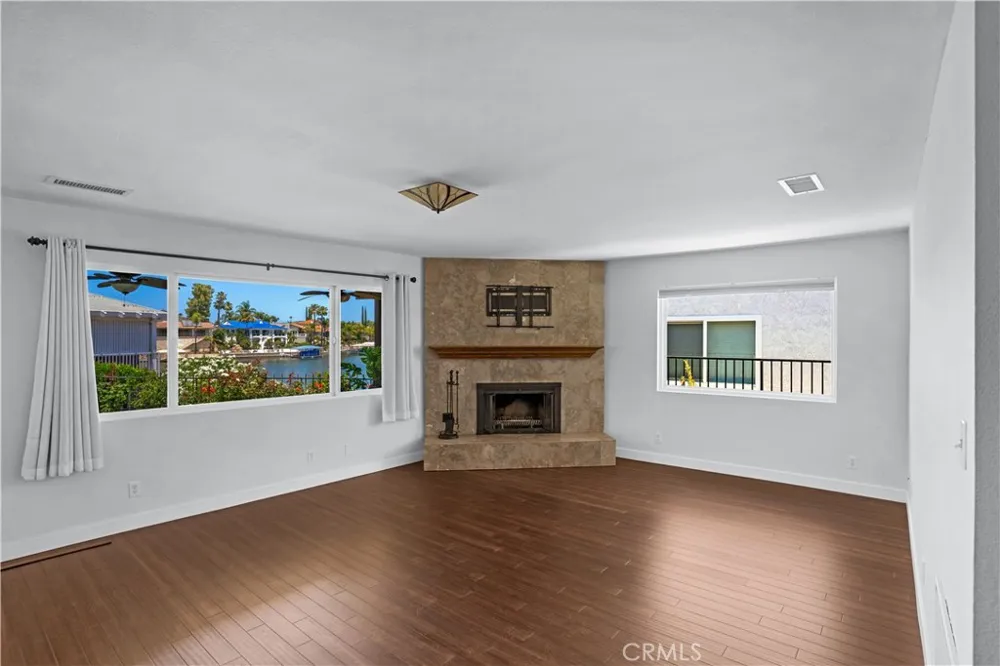 24020 Continental Drive Canyon Lake, CA 92587
