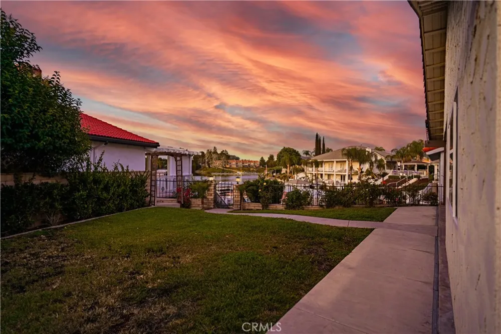 24020 Continental Drive Canyon Lake, CA 92587