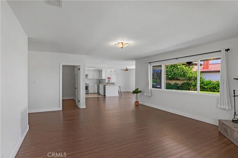 24020 Continental Drive Canyon Lake, CA 92587