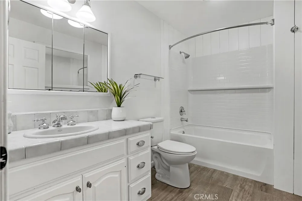 24020 Continental Drive Canyon Lake, CA 92587