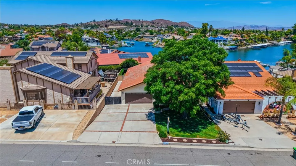24020 Continental Drive Canyon Lake, CA 92587