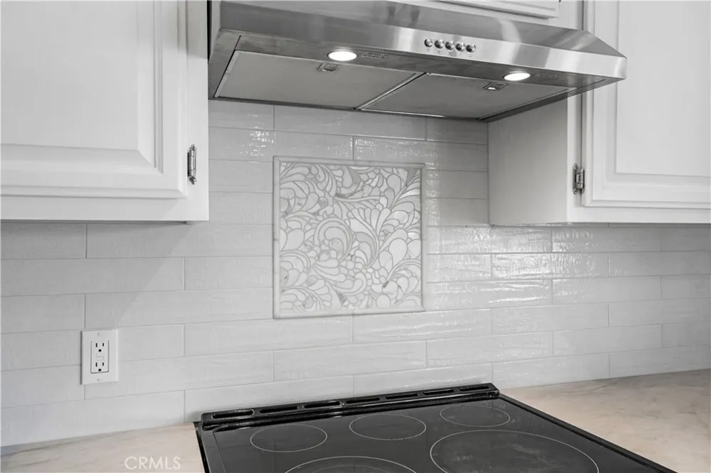 24020 Continental Drive Canyon Lake, CA 92587