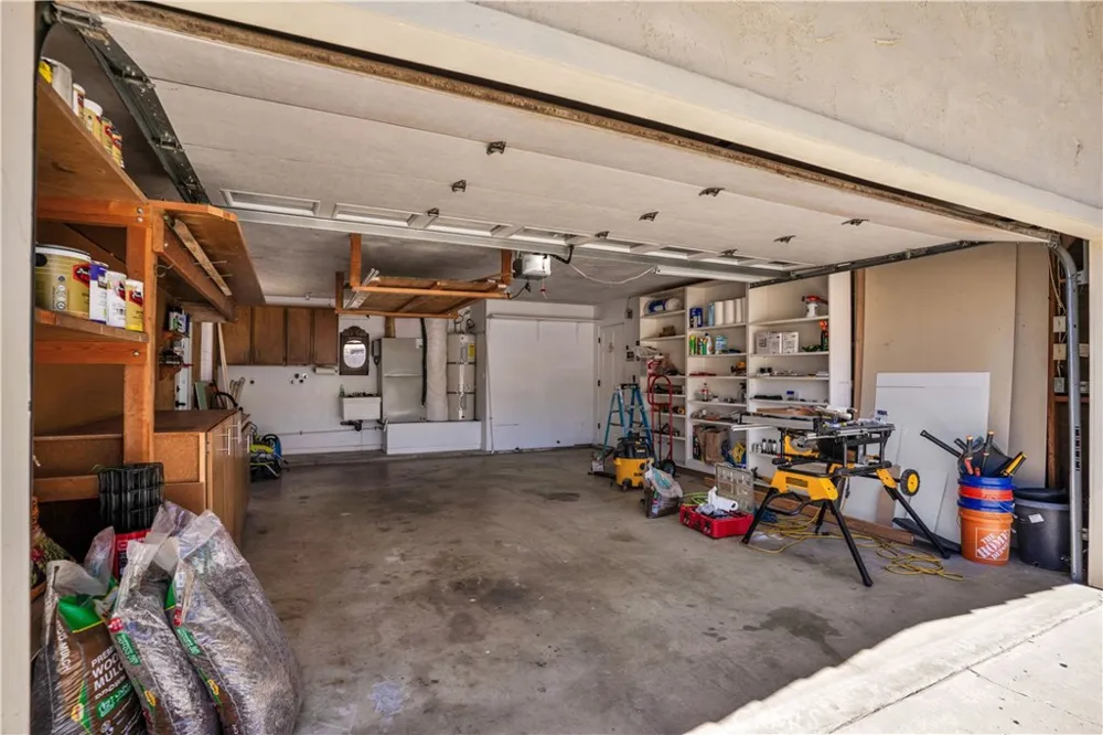 24020 Continental Drive Canyon Lake, CA 92587