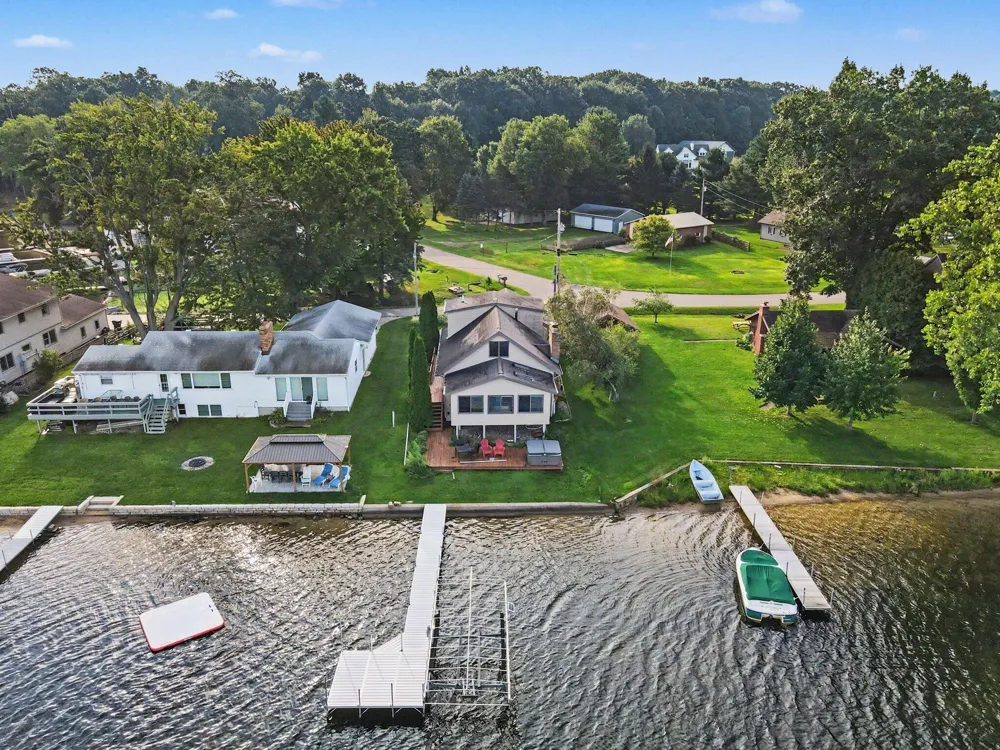 82142 Waldron Drive Lawton, MI 49065